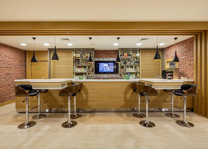 - Lara By Ihg Hotel 5*