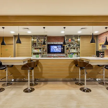 - Lara By Ihg Hotell 5*