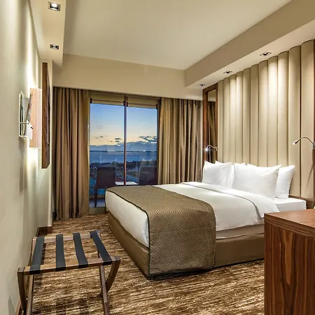 - Lara By Ihg 5* Antalya