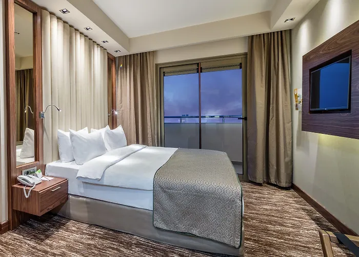Hotel - Lara By Ihg 5*