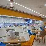 安塔利亚拉拉假日酒店 酒店