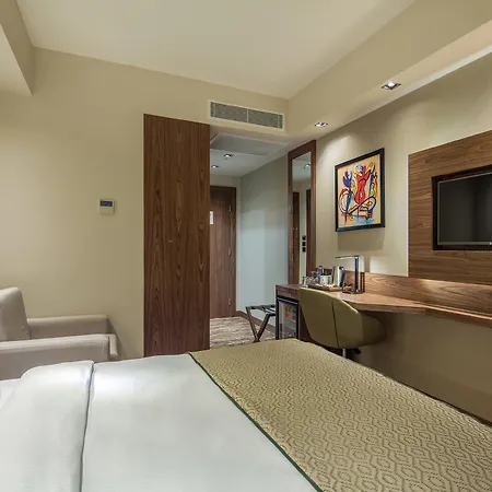 - Lara By Ihg Antalya